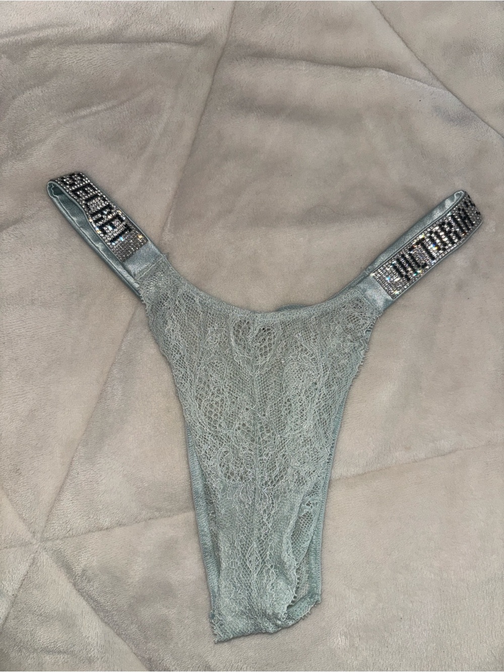 VS lace